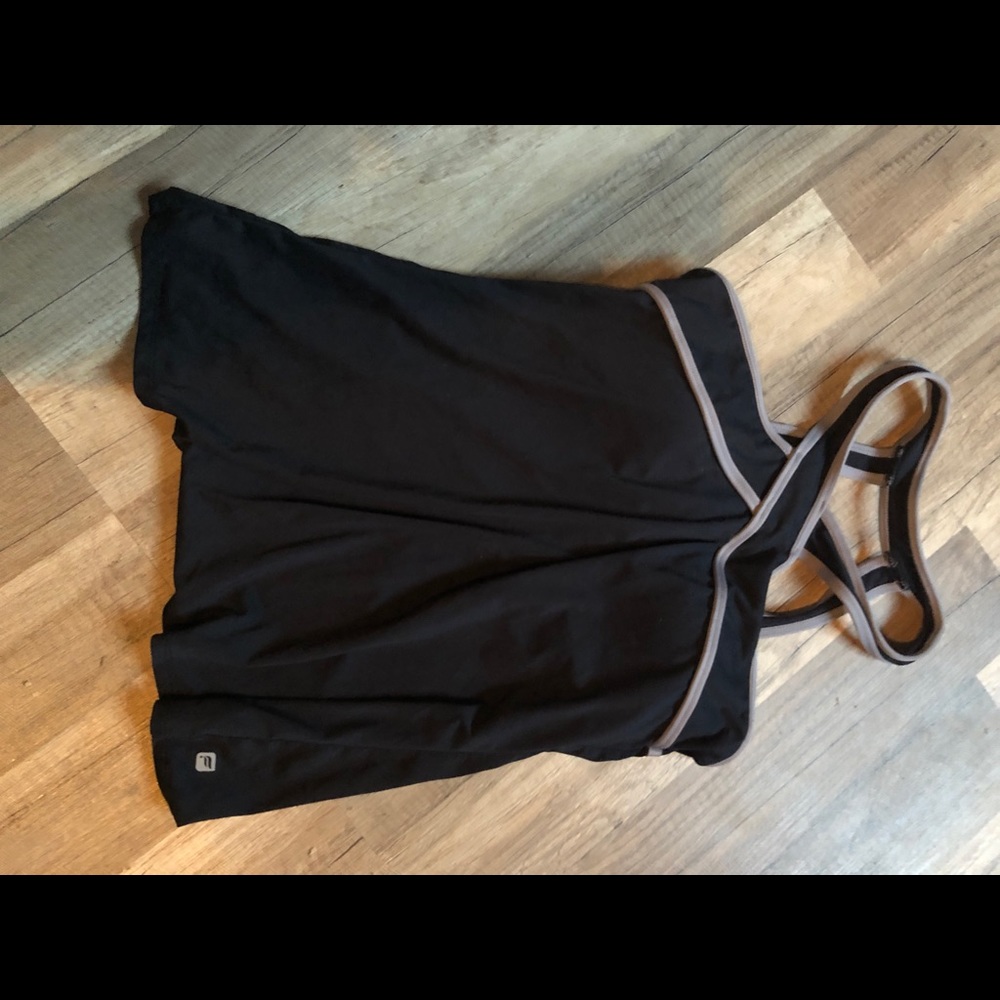 Fabletics Medium cross front black tank